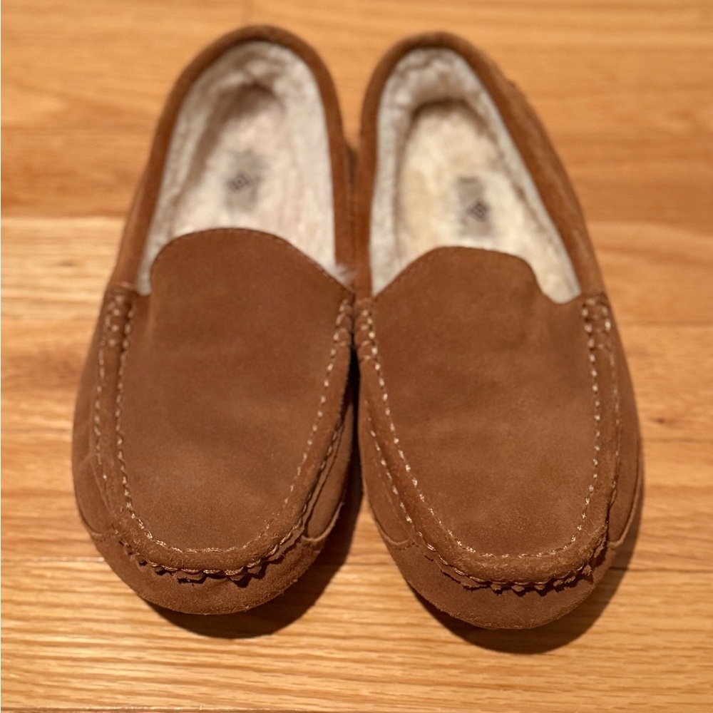 Men's Brown Suede Dream Pairs Slip-On Moccasin Slippers